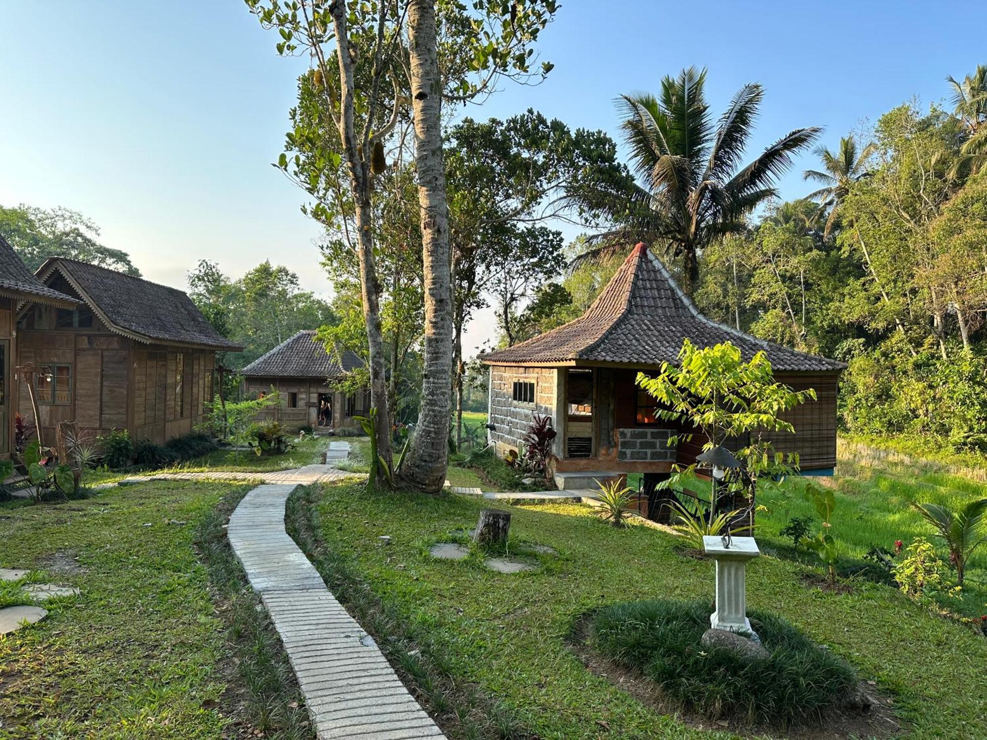 Oemah Tepi Sawah Villa Jatiluwih Exterior photo